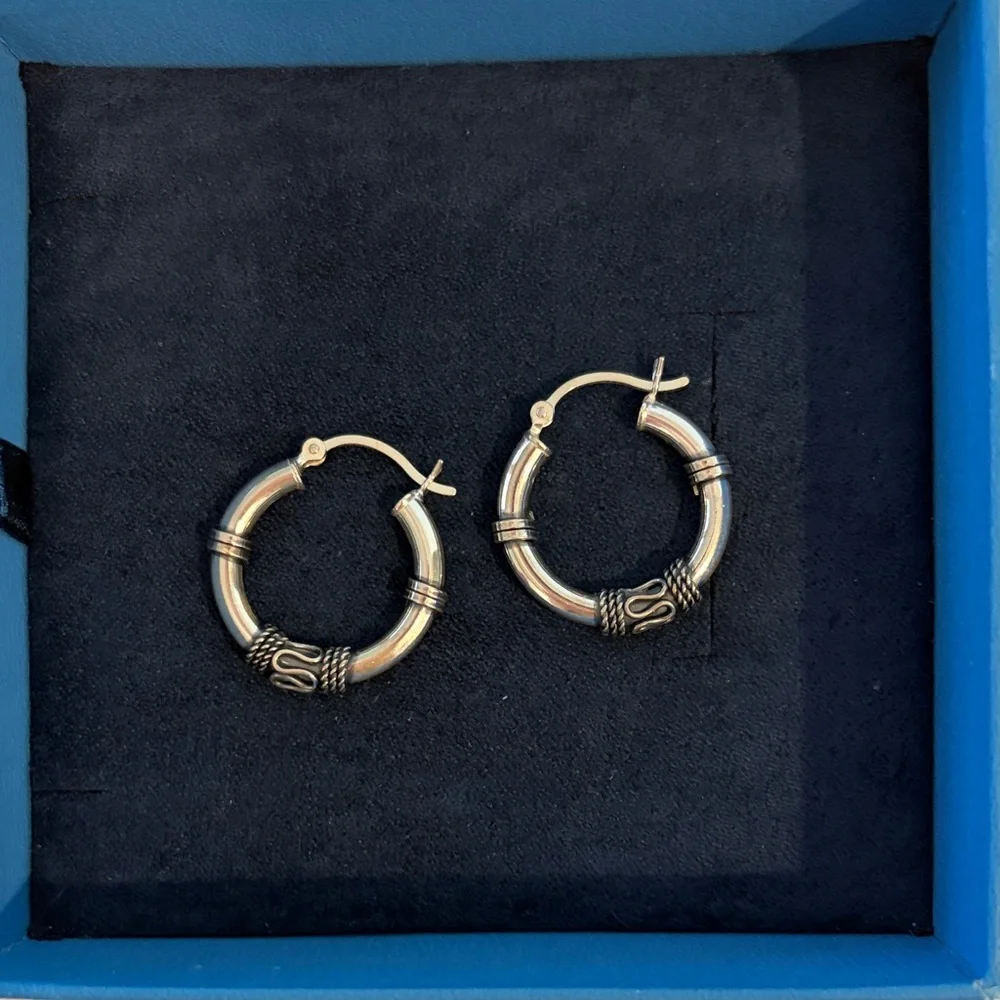 JTV Vintage Sterling Silver Hoop Earrings - Picture 2 of 4